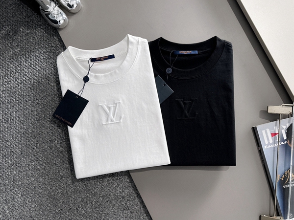 ブランドTシャツ全体デザイン